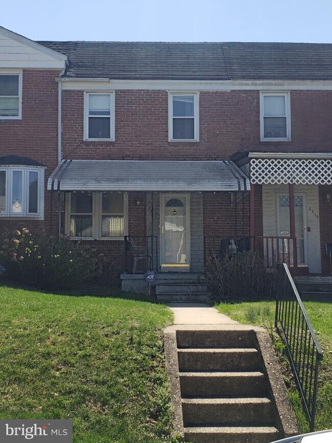 Foto del edificio - 4417 Manorview Rd