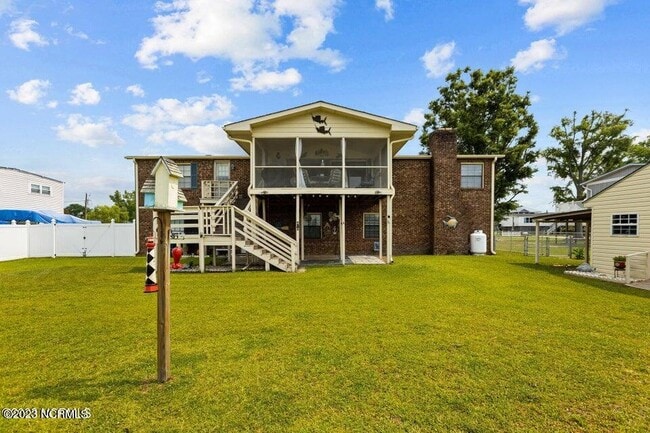 Building Photo - 68 Blackbird Ln