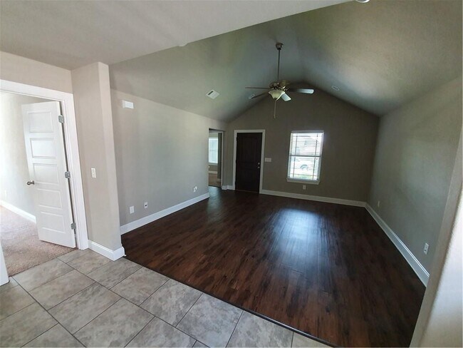 Building Photo - 4000 S W Capstone Ave