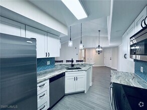 Building Photo - 13535 Eagle Ridge Dr