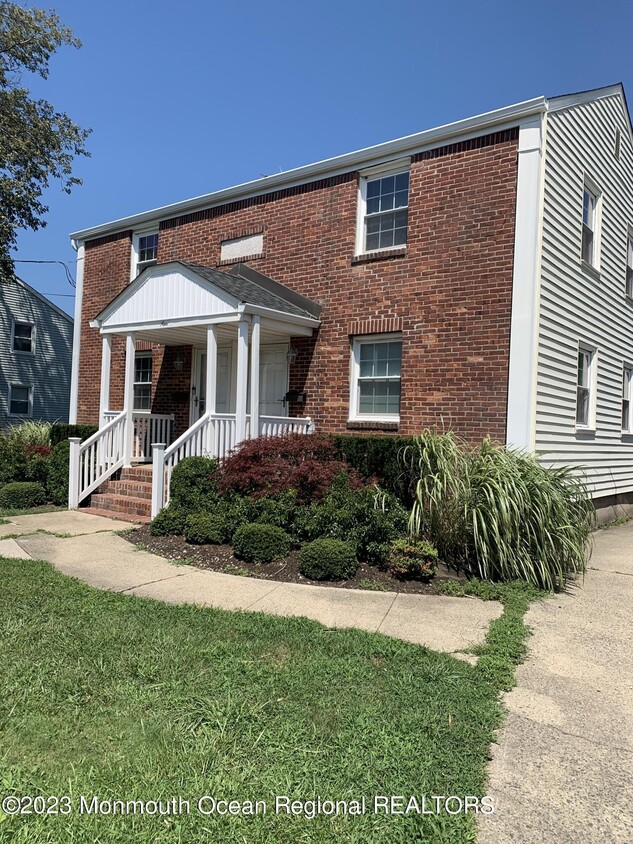 9 Cedar Ave, Long Branch, NJ 07740 Townhome Rentals in Long Branch NJ