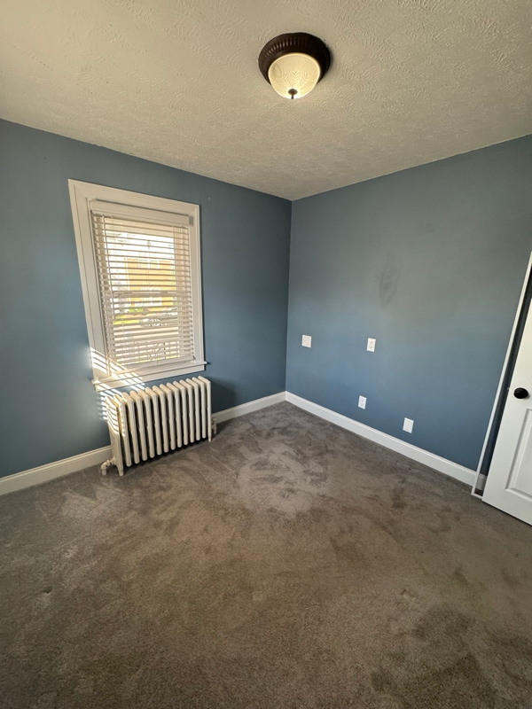 Building Photo - 548 Elm Ave