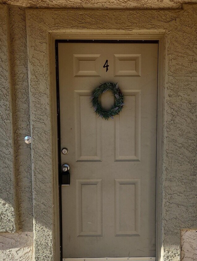 MARVELOUS TWO BEDROOMS AND ONE BATHROOM AV... - MARVELOUS TWO BEDROOMS AND ONE BATHROOM AV...