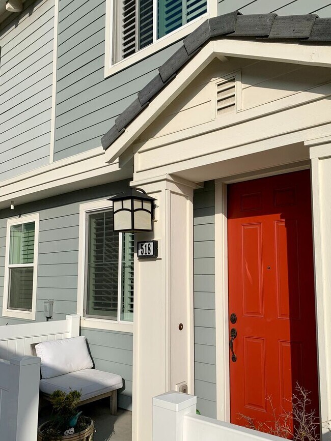 Foto del edificio - 518 Heron Ln
