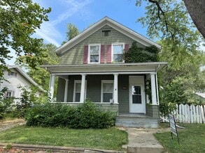 Building Photo - 903 N Madison St