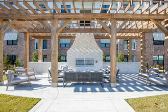 Building Photo - Reserve at Blake Farm