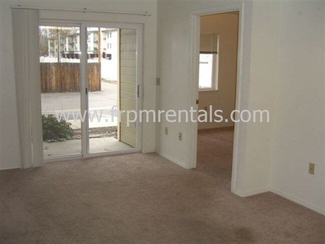 Foto del edificio - 850 W Belmont St
