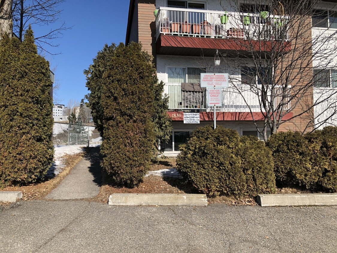 Primary Photo - 1830 17th Ave