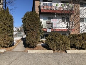 Building Photo - 1830 17th Ave