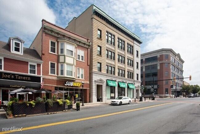 Foto del edificio - 402 E Broad St