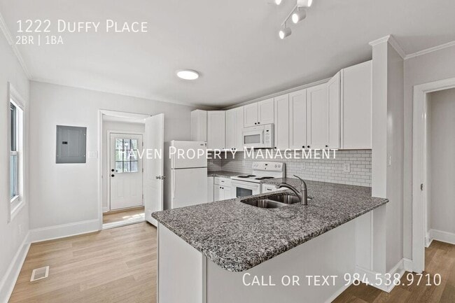 Building Photo - 1222 Duffy Pl
