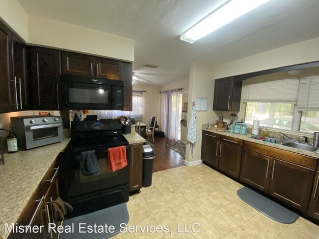Building Photo - 3 br, 2 bath House - 1920 SW Williston Road