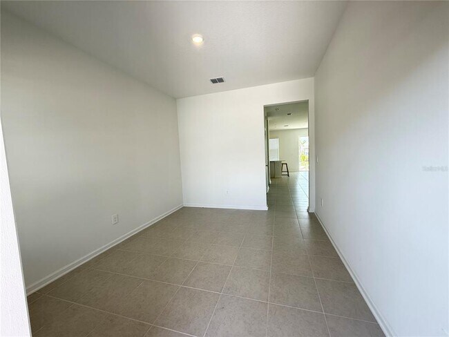 Building Photo - 2611 Skyline Lp