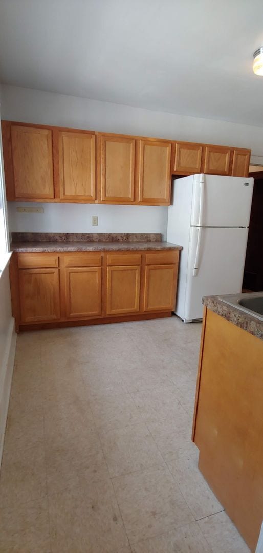 Building Photo - 351-351 Roosevelt Ave