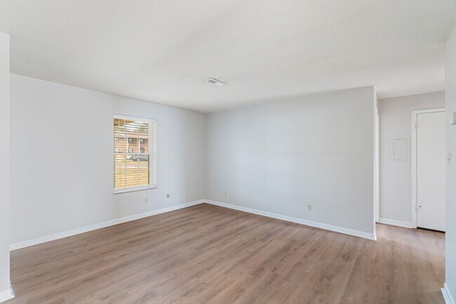 Building Photo - 4808 Cannon Ridge Dr