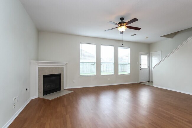 Foto del edificio - 12146 Landsdown Ridge Way