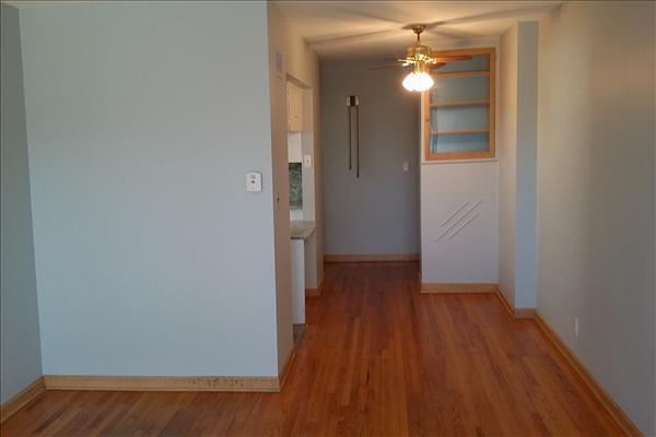Foto del edificio - Raised Ranch Duplex