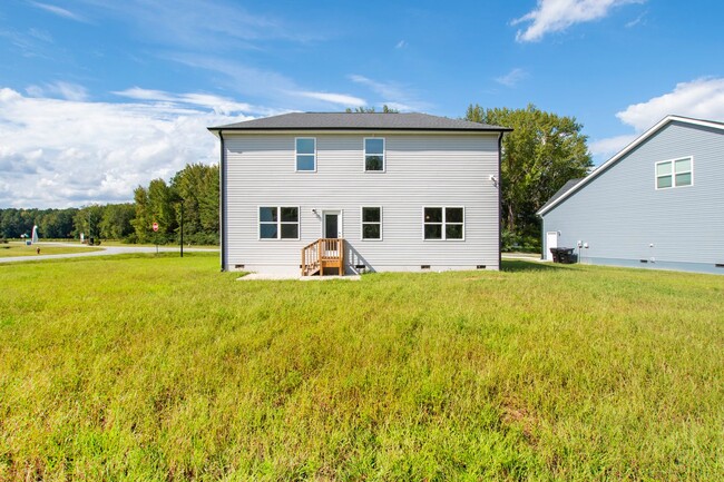 Building Photo - Brand New 4 Bedroom Smithfield Home Close ...