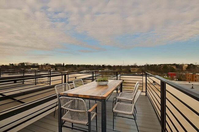 Foto del edificio - 2637 4th St NE