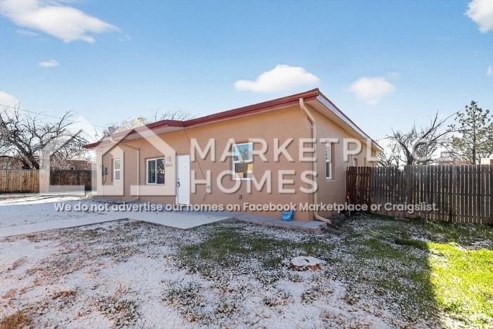 Foto principal - 1610 Jay St