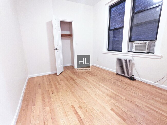 Foto del edificio - EAST 82 STREET