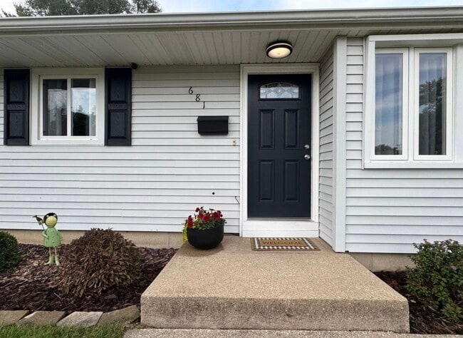 Building Photo - 681 Stockton Heights Dr