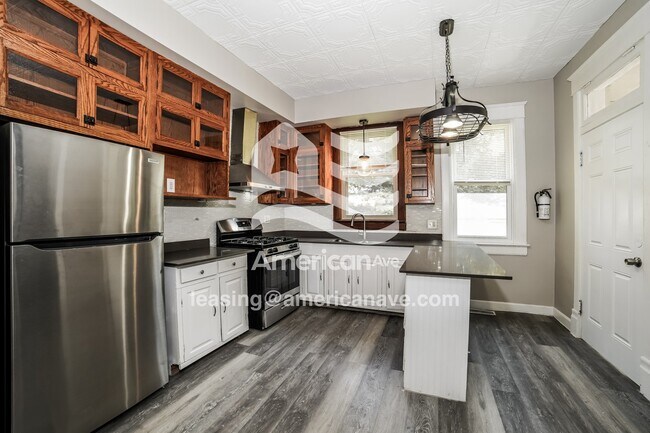 Foto del edificio - 519 E Frye Ave