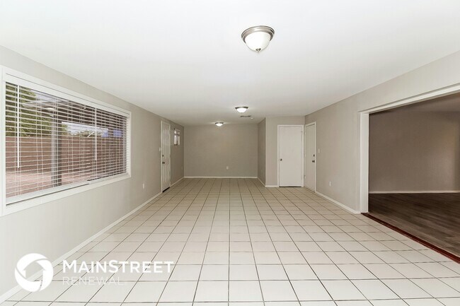 Foto del edificio - 3638 W Luke Ave