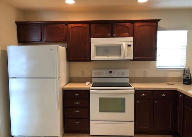 Building Photo - 2474 Mackintosh Ct