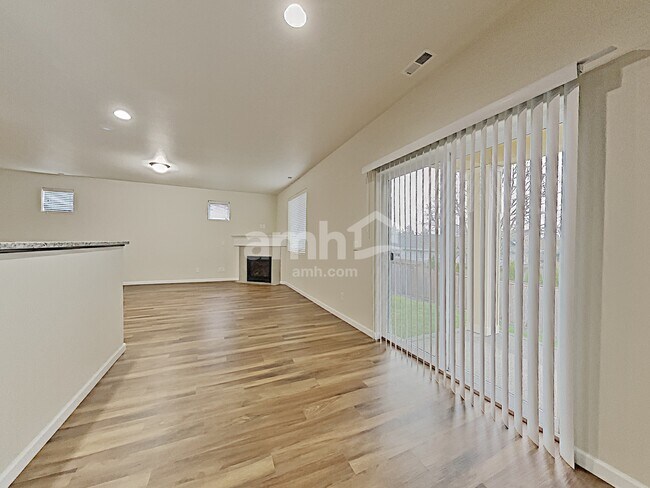 Foto del edificio - 489 McKinley St