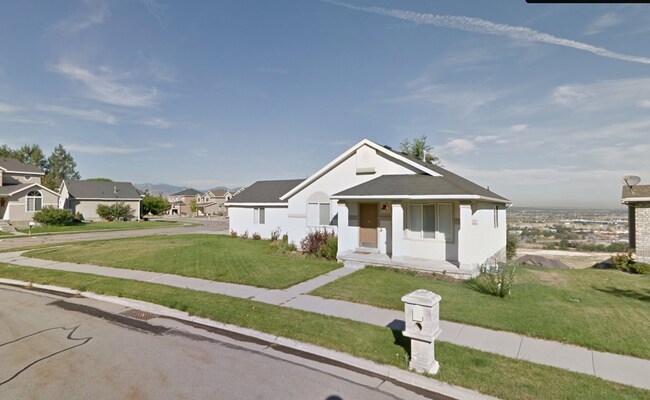 Foto del edificio - Beautiful 4 Bd Home in Draper