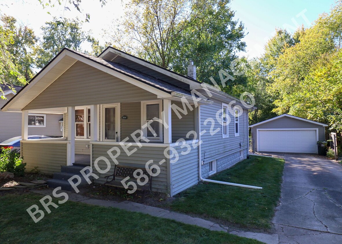 Foto principal - Rochester Hills totally renovated 2 BR ranch