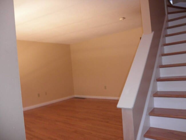 Building Photo - 31 Fairfield Park