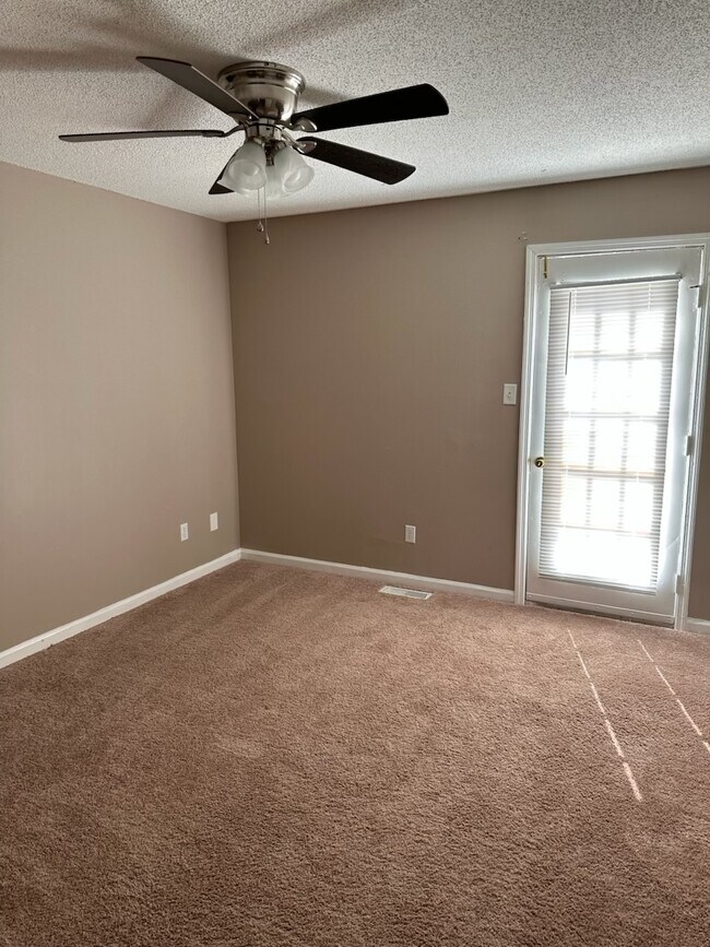 Building Photo - 2826 Wimberly Dr SW