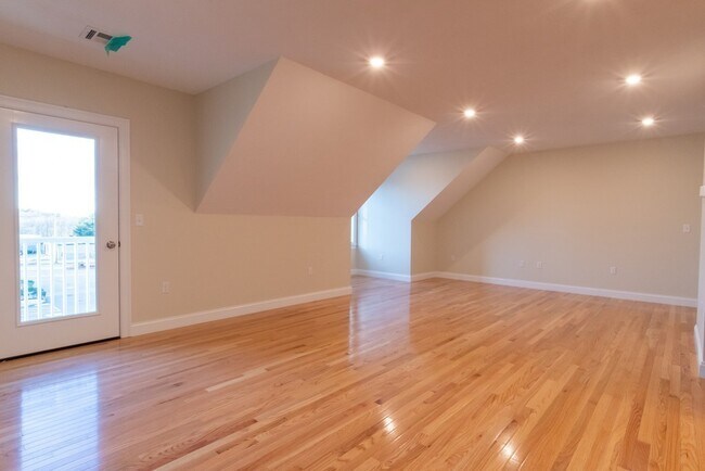 Foto del edificio - 80 N Meadows Rd