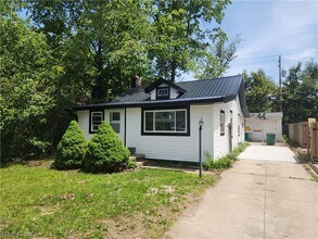 Building Photo - 6247 Seneca Rd