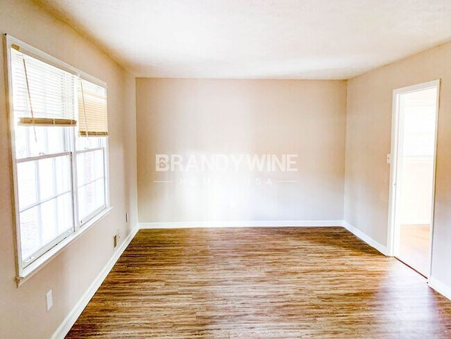 Foto del edificio - MOVE IN BY JAN 30TH AND RECEIVE $500 OFF F...