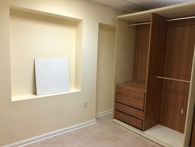 Foto del edificio - 1399 State St