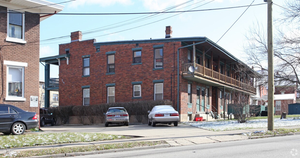 Primary Photo - 2205 Park Ave