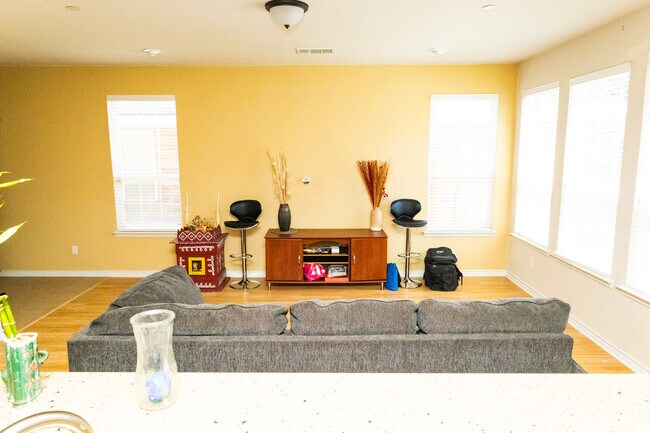 Foto del edificio - 5820 Stone Mountain Rd