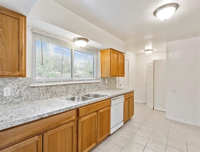 Foto del edificio - 8814 Vinearbor St