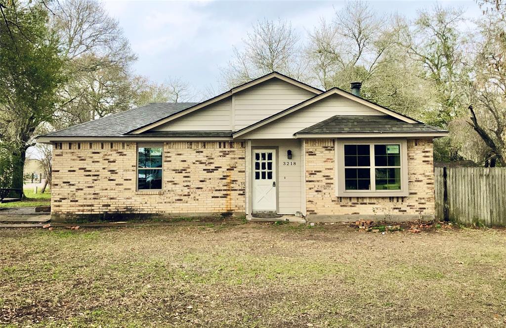Foto principal - 3218 2nd St