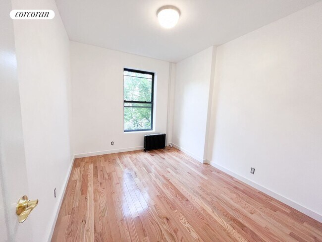 Foto del edificio - 137 W 83rd St