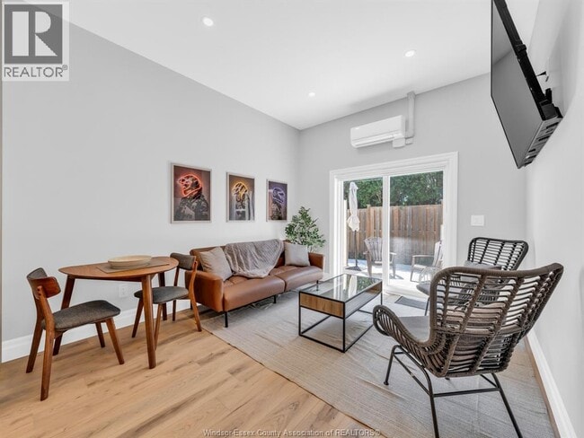 Building Photo - 675 Bedford St