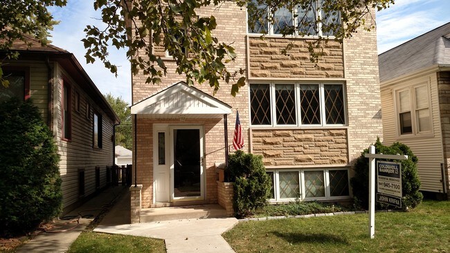 Foto del edificio - 5473 N Parkside Ave