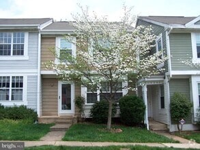 Building Photo - 15205 Streamside Ct