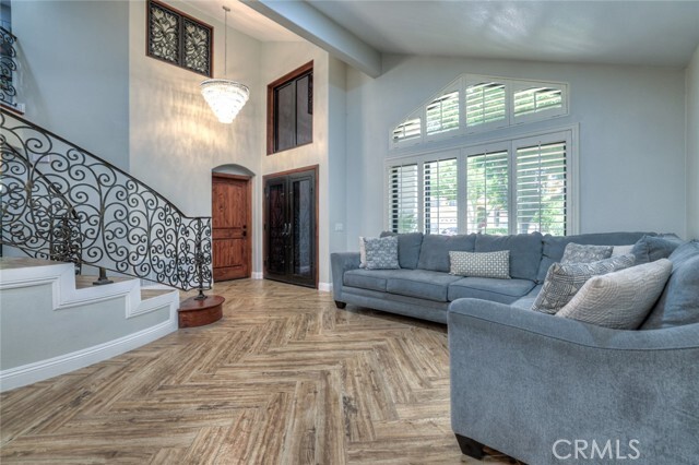 Building Photo - 13840 Olivewood Ave
