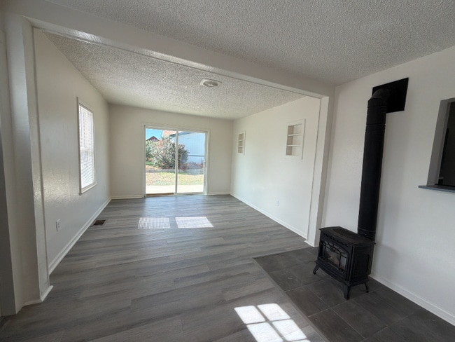 Photo - 131 7th St House