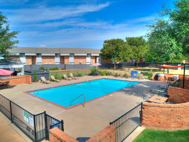 Piscina espectacular - Lakeview Townhomes