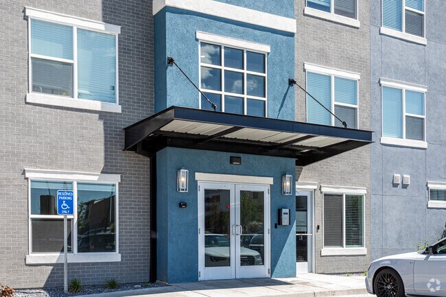 Foto del edificio - Chloe's Point